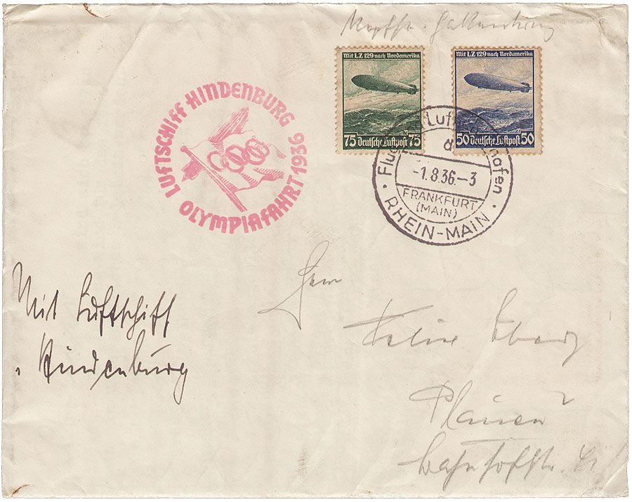 Briefumschlag mit Motivbestätigungsstempel und Briefmarken auf denen das Luftschiff Hindenburg zu sehen ist